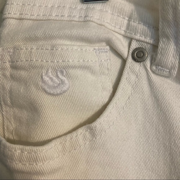 Gloria Vanderbilt Amanda White Capri pants Size 10 - Picture 3 of 6